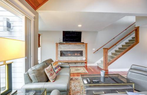 Rollingbay House | Lakefront Washington Home with Grill, Dock and Kayaks!