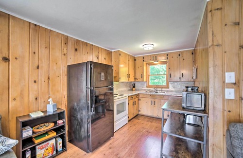 Brazeau Cottage | Lakefront Wisconsin Cottage w/Dock & Hot Tub!