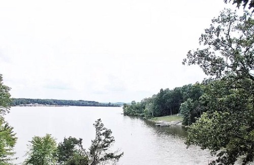Camden Condo | Lakehouse 345 on the water w dock; May is almost full