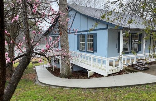 Rogers Apartment | Lakehouse has Spectacular View plus Easy Access!