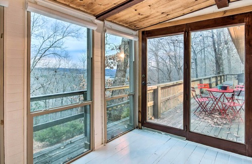 Lost Bridge Village House | Lakehouse Landing at Beaver Lake w/ Grill, Pool
