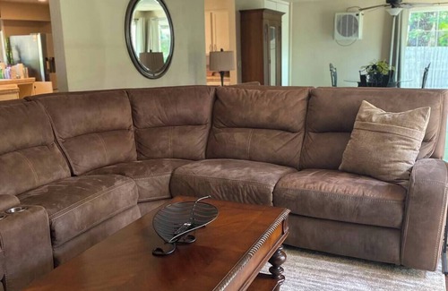 Lakehead-Lakeshore House | Lakehouse on Shasta Lake. Family/pet friendly home!