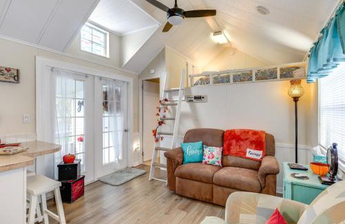 Lakeland House | Lakeland Cottage with Pool Access and Screened Porch!