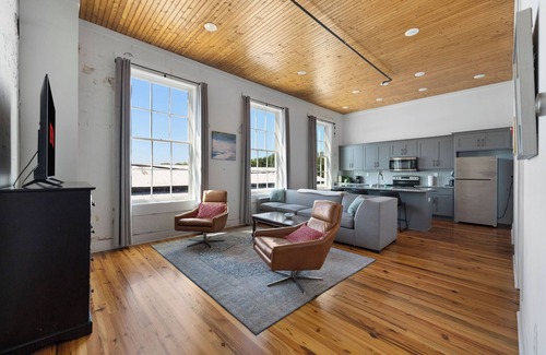 Cartersville Apartment | Lakepoint View Cartersville Loft 7