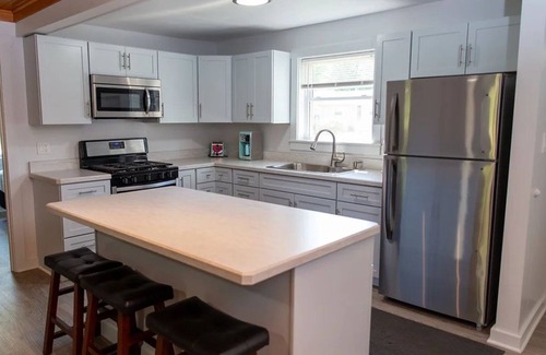 Madison-on-the-Lake Cottage | LakePointe Shores #8 Open floor cottage in Madison on the Lake
