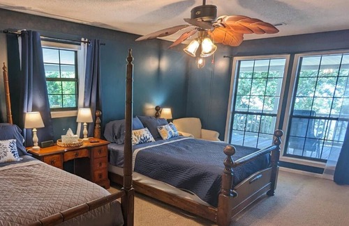 Cedar Bluff House | Laker's Acres: Stunning View, Sleeps 14, Very Private, Relaxing