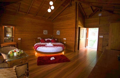 Vazhavatta Hotel | LakeRose Wayanad Resort