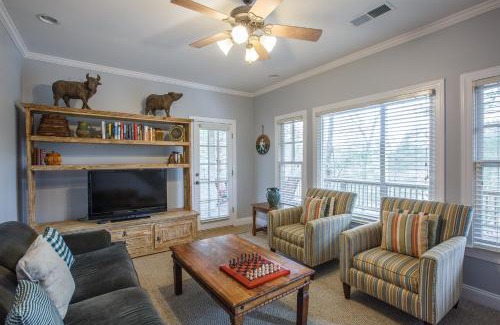 Big Canoe House | Lakes Edge Lodge - Water Views Community Golf