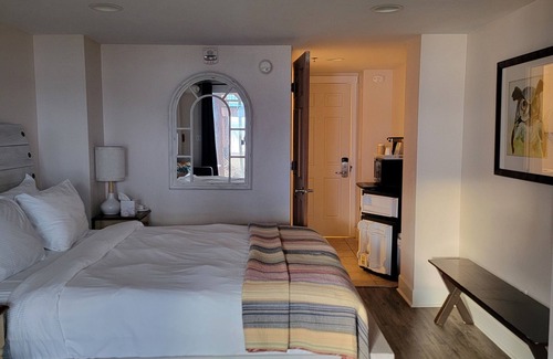 Homer Condo | Lakeshore Lodge 610