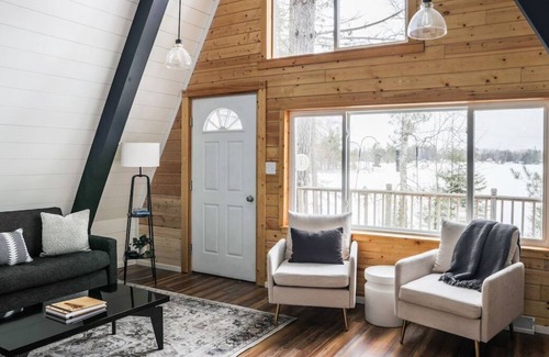 Champion Cabin | Lakeside 3bdr Retreat w/ Hot Tub