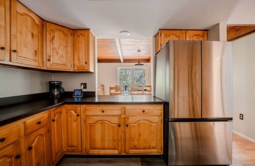 Briar Crest Woods House | Lakeside at Elk Lodge W/Hot Tub