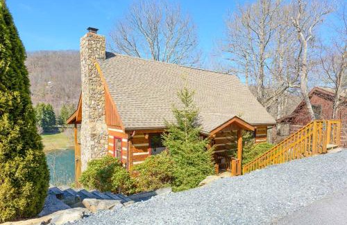 Seven Devils House | Lakeside at Hawksnest