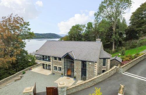 Windermere House | Lakeside at Louper Weir