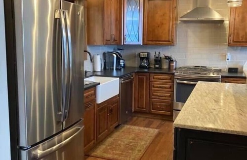 Schroon Lake House | Lakeside Beauty!