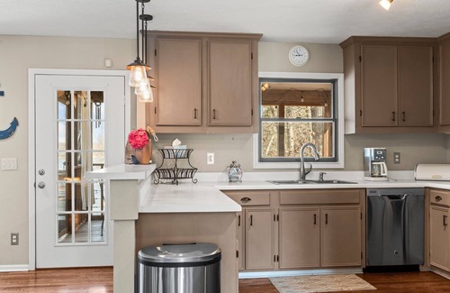 Winchester House | Lakeside Comfort with Private Dock! Close to local marinas!