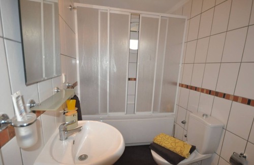 Bogazici House | Lakeside Garden Apartment 1