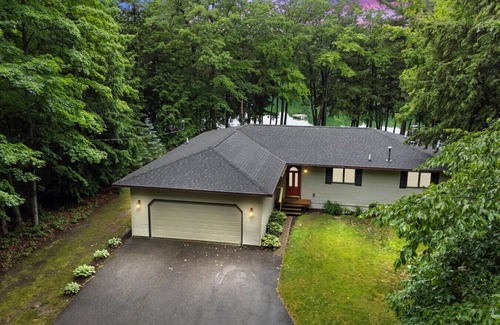 Gaylord House | Lakeside Getaway includes Hot Tub (pet friendly)