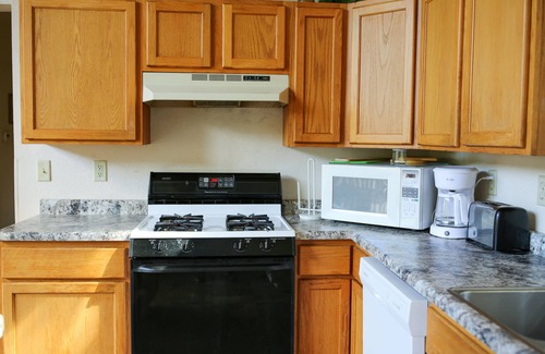 Tomah House | Lakeside Haven Home On Birch Lake, Sleeps Up To 12 People.