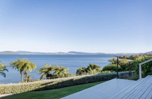 Hamurana House | Lakeside Haven