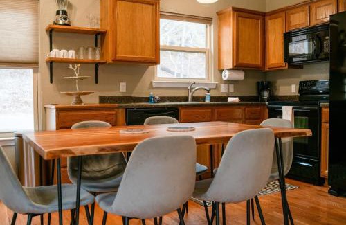 Sylvan Shores House | Lakeside Hideaway on Beaver Lake