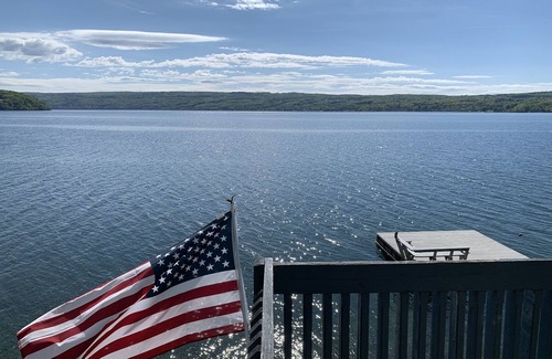 Valois House | Lakeside Life on Keuka's Water's Edge