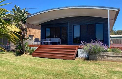Eden House | Lakeside Living