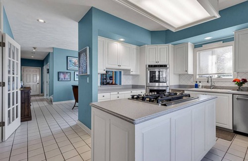 Oshkosh House | Lakeside Lux of Oshkosh- Lake/Games/10beds/Luxury