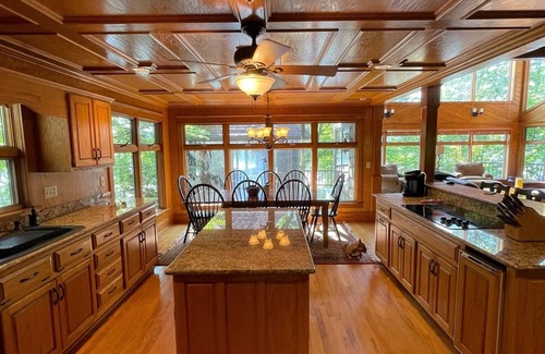 Crane Hill House | Lakeside Luxury: Experience Tranquility in Our Remodeled Lake House