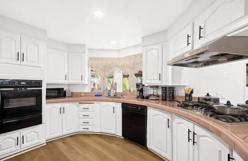 Lake Elsinore House | Lakeside Orange Farmhouse