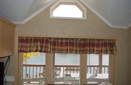 Butler House | Lakeside Paradise! Steps from the Water, NEW BOAT DOCK with your own Firepit.