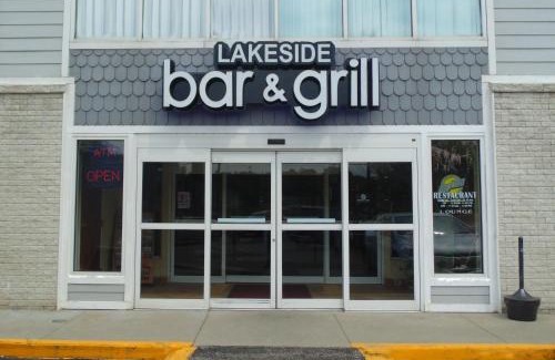 Houghton Lake Hotel | Lakeside Resort & Conference Center