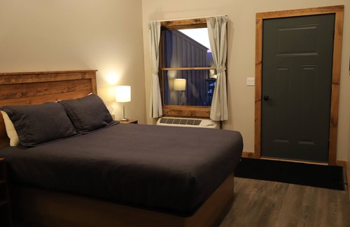 Town of Reading Hotel | Lakeside Resort