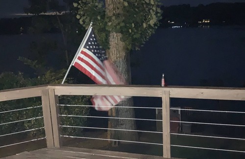 Talladega House | Lakeside retreat 5 min away from the Superspeedway