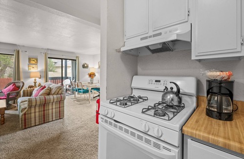 Boulder Bay Condo | Lakeside Retreat Condo - Walk to Lake, Fireplace, Deck, Swimming Pool