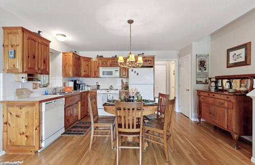 Hayden Cabin | Lakeside Stay | Beach Access | Dock | Firepit & Dining