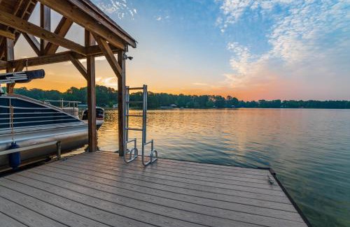 Mayhew House | Lakeside Story