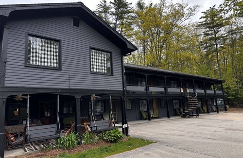 Lochmere House | Lakeside Suite with full Kitchen