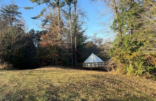 Long Creek RV Rental | Lakeside Tent