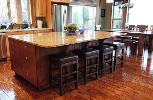 Central Okanagan House | Lakeview 3 Bed 3 Bath Private Hidden Gem Home Kelowna in a Bus #4092293
