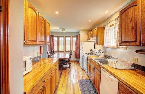 Geneva Cottage | Lakeview and relax at the heart of Seneca lake