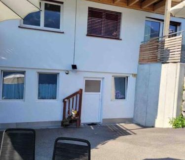 Niederried bei Interlaken Apartment | Lakeview Basement Apartment near Interlaken