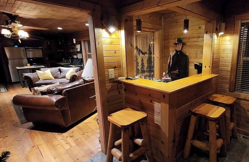 Bladensburg Cabin | Lakeview Cabin at Camp Because I Said I Would