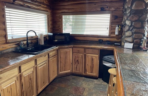 Pottsboro Cabin | Lakeview cabin on Lake Texoma at Little Mineral