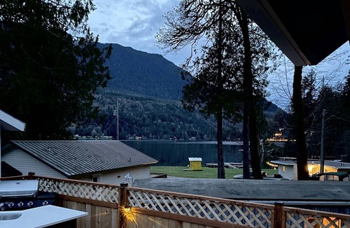 Port Angeles Cabin | Lakeview, Hideaway ; Beautiful lake, nice hikes, refreshing hot tub, and more!