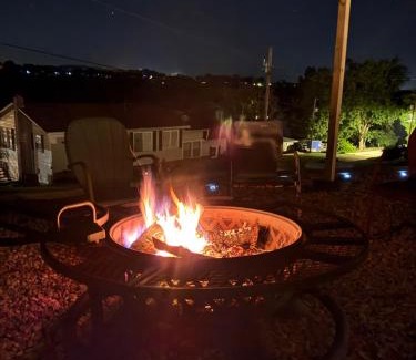 Shell Knob House | Lakeview Landing! 2 min walk to lake, boat parking