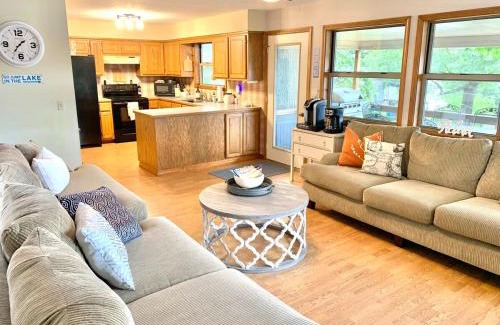 Shell Knob House | Lakeview Landing! 2 min walk to lake, boat parking