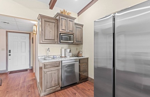 Kimberling City Condo | Lakeview Lodge - Getaways at Kimberling Crossing