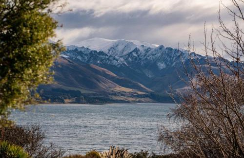Lake Hawea Apartment | Lakeview