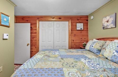 Lakeville House | Lakeview Retreat