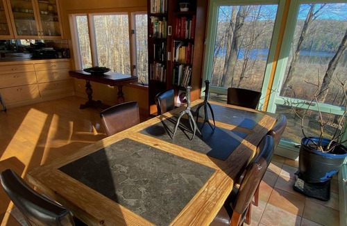 Carmel House | Lakeview Weekend Retreat